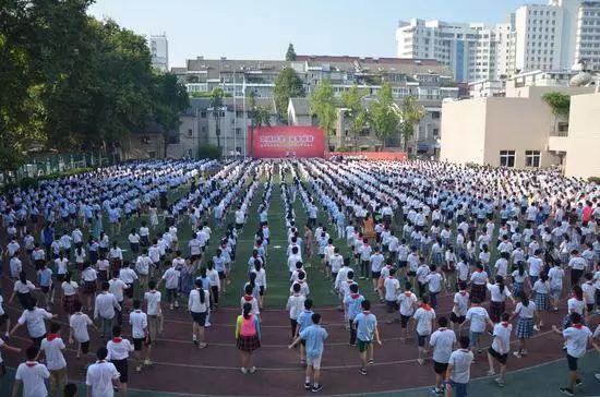 小学学区生猛增，十点半还在家访，还翻衣柜？严格程度超乎想象！插图5